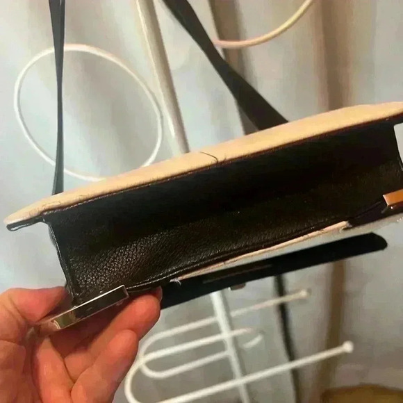 Express Black and White Vegan Leather Crossbody bag - Picture 5 of 8